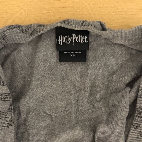 Harry Potter Gray Women's Cardigan - Picture 2 of 2